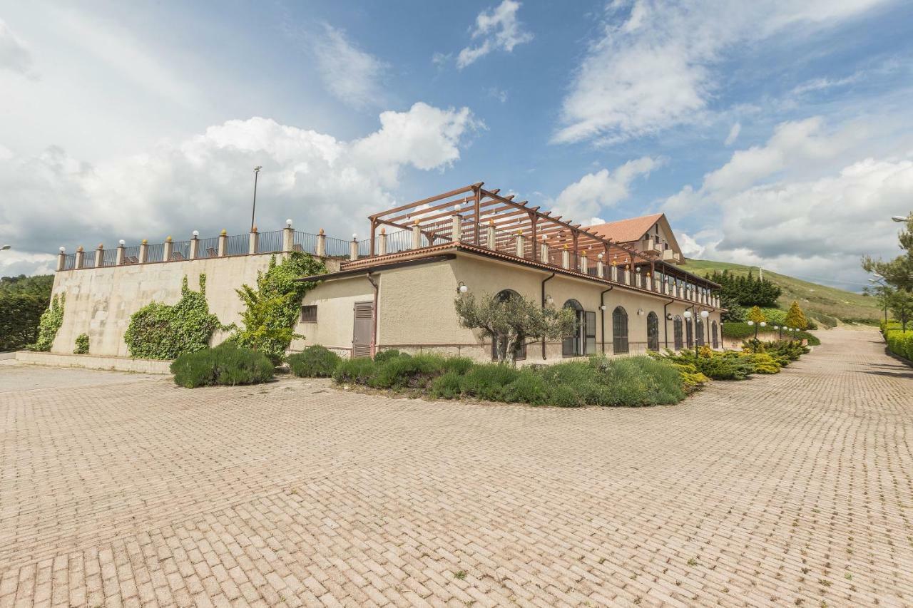 Pigna D'Oro Country Hotel Santo Stefano Quisquina Exterior foto