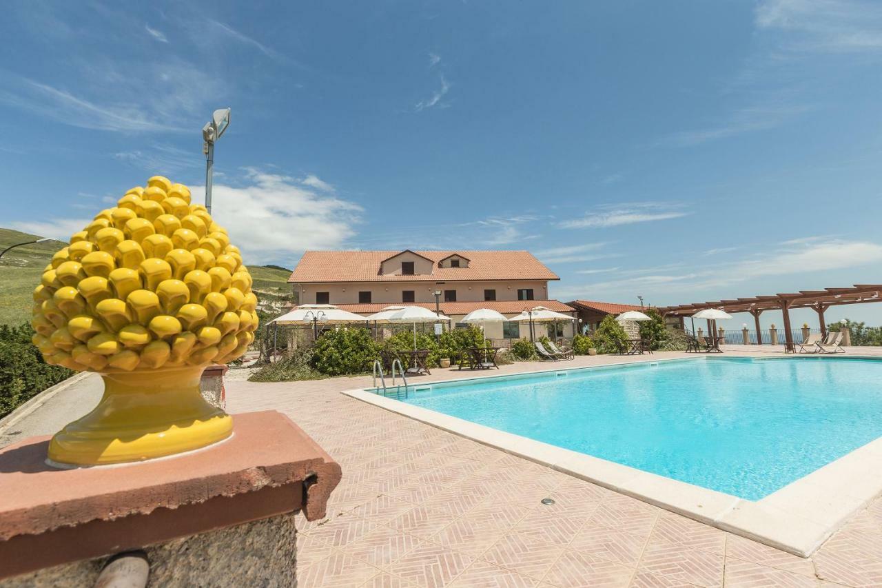 Pigna D'Oro Country Hotel Santo Stefano Quisquina Exterior foto